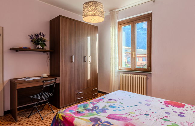 4 bedroom House in Dervio with garden - Photo 15