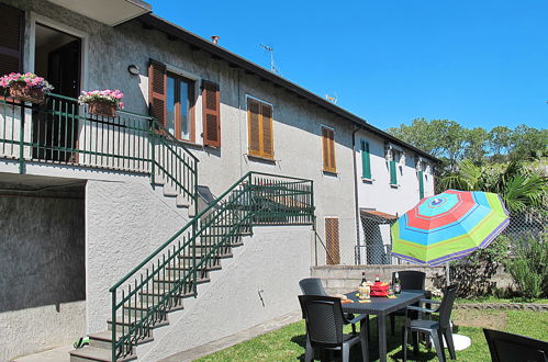 Photo 1 - Maison de 3 chambres à Dervio avec jardin et vues sur la montagne