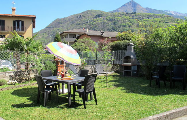 4 bedroom House in Dervio with garden - Photo 2