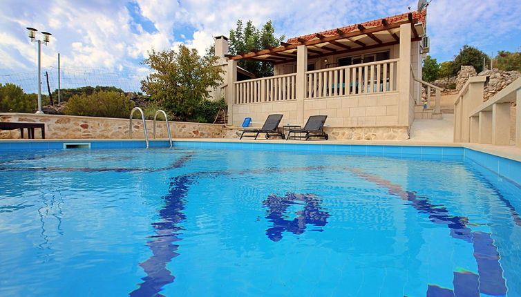 Photo 1 - Maison de 1 chambre à Sutivan avec piscine privée et vues à la mer