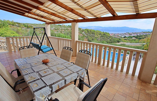 Casa de 2 quartos em Sutivan com piscina privada e terraço - Foto 15