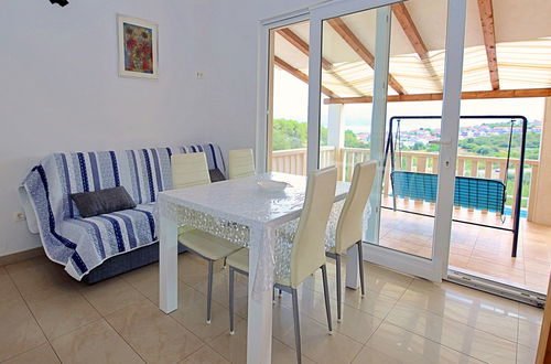 Foto 6 - Casa de 1 quarto em Sutivan com piscina privada e terraço