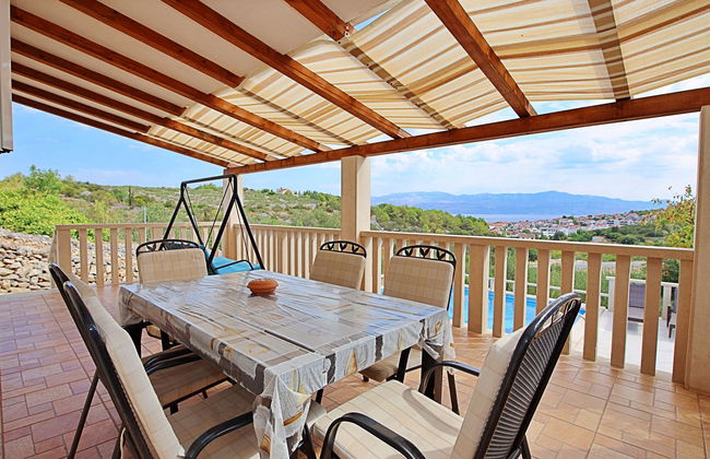 Casa de 2 quartos em Sutivan com piscina privada e terraço - Foto 3