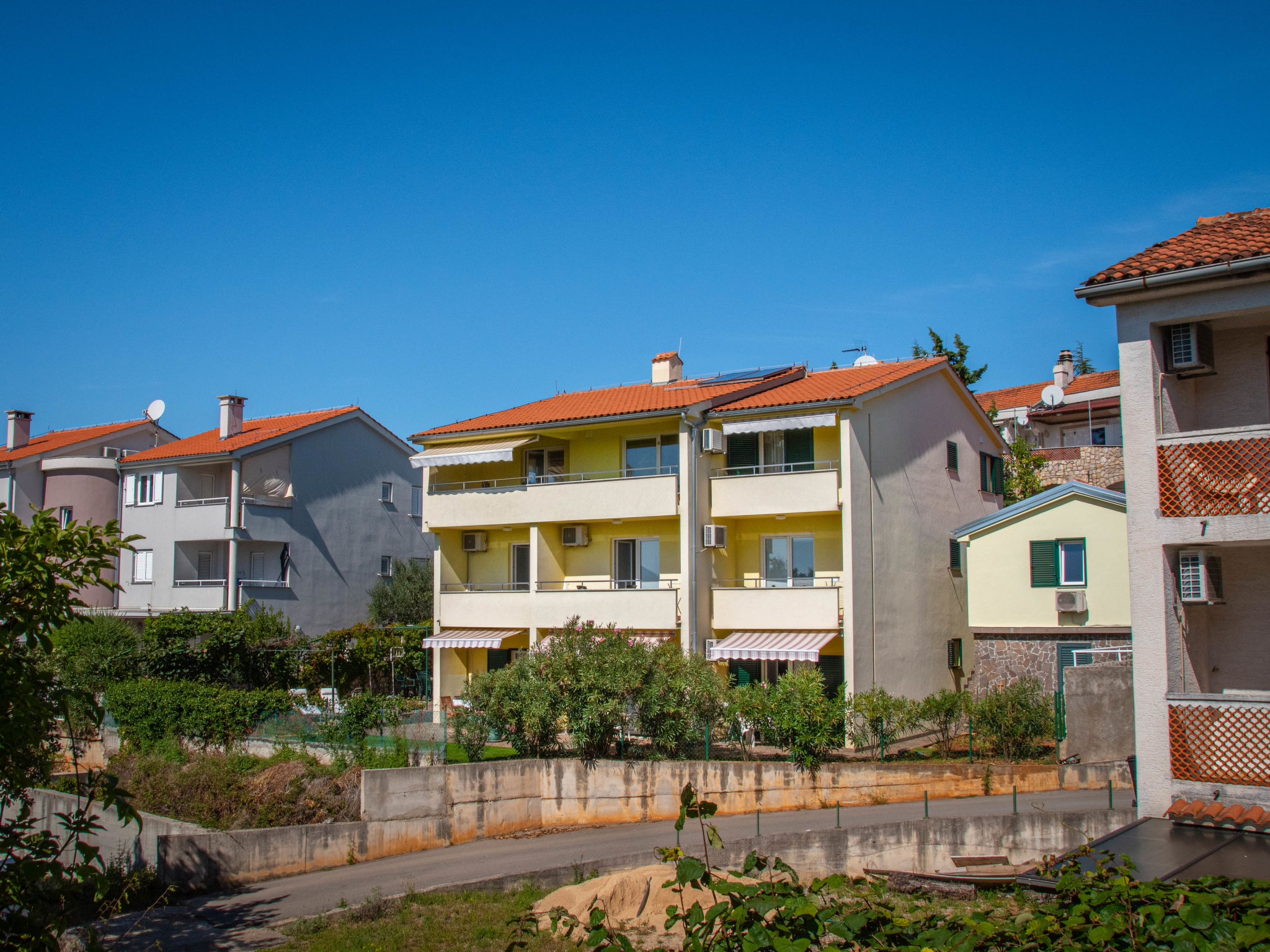 Photo 14 - Appartement en Krk avec jardin et terrasse