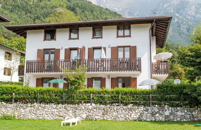 Apartamento de 3 quartos em Ledro com piscina e jardim - Foto 24