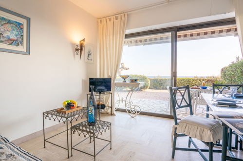 Foto 6 - Apartamento de 2 quartos em Fréjus com piscina e vistas do mar