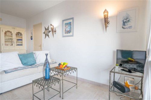 Photo 8 - Appartement de 2 chambres à Fréjus avec piscine et vues à la mer