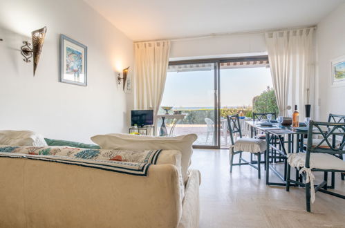 Foto 9 - Apartamento de 2 quartos em Fréjus com piscina e vistas do mar
