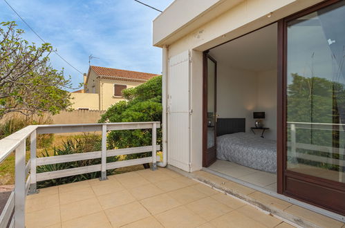 Photo 17 - Maison de 2 chambres à Hyères avec jardin et vues à la mer