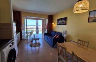 Foto 3 - Apartment mit 1 Schlafzimmer in Six-Fours-les-Plages mit schwimmbad und terrasse