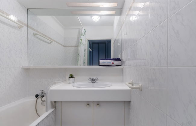 Apartamento de 2 quartos em Fréjus com piscina e terraço - Foto 13