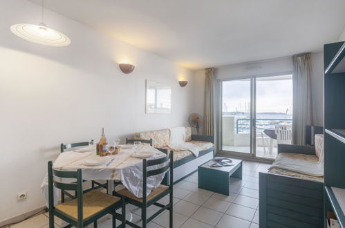 Foto 9 - Apartamento de 1 quarto em Fréjus com piscina e vistas do mar