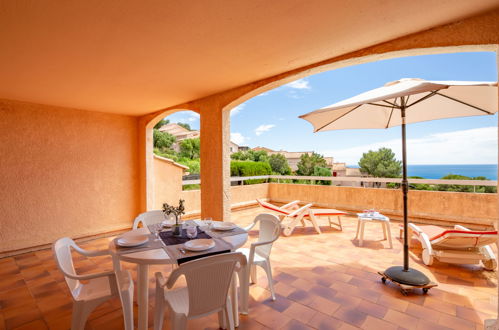 Photo 14 - 2 bedroom Apartment in Sainte-Maxime with swimming pool and garden