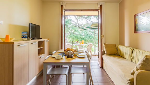 3 bedroom Apartment in Garda with swimming pool and garden - Photo 5