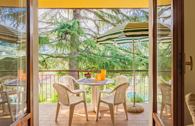 Apartamento de 3 quartos em Garda com piscina e jardim - Foto 20