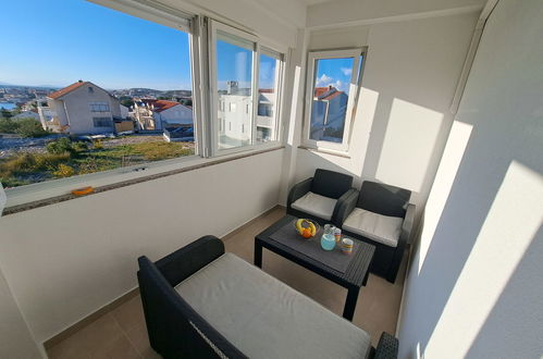 Foto 2 - Apartamento de 2 quartos em Sibenik com jardim