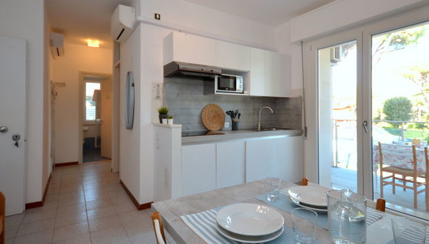 Apartment mit 3 Schlafzimmern in Lignano Sabbiadoro mit schwimmbad und garten - Foto 4