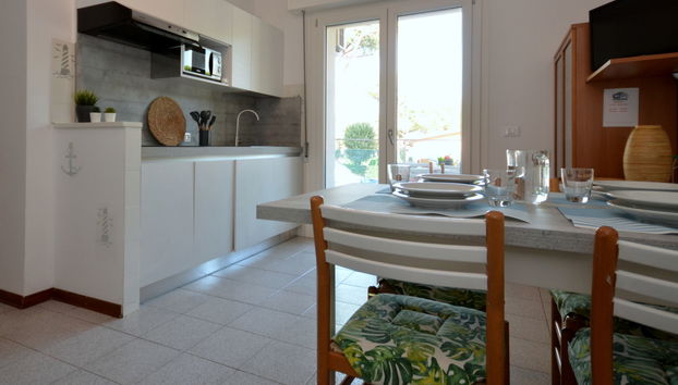 Apartment mit 3 Schlafzimmern in Lignano Sabbiadoro mit schwimmbad und garten - Foto 5