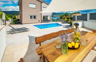 Foto 1 - Casa con 4 camere da letto a Novigrad con piscina privata e giardino