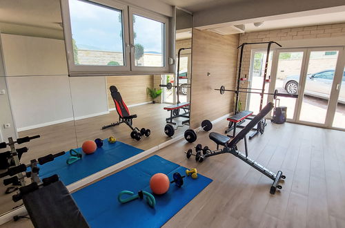 Foto 6 - Casa de 4 quartos em Novigrad com piscina privada e jardim