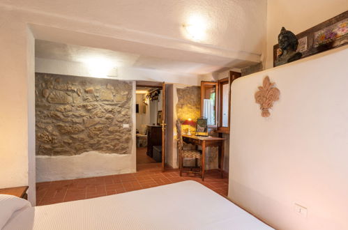 Foto 20 - Haus mit 3 Schlafzimmern in Montieri mit privater pool und garten