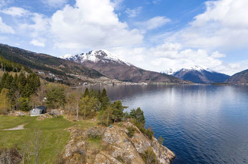 Foto 5 - Casa de 2 habitaciones en Balestrand con jardín y terraza