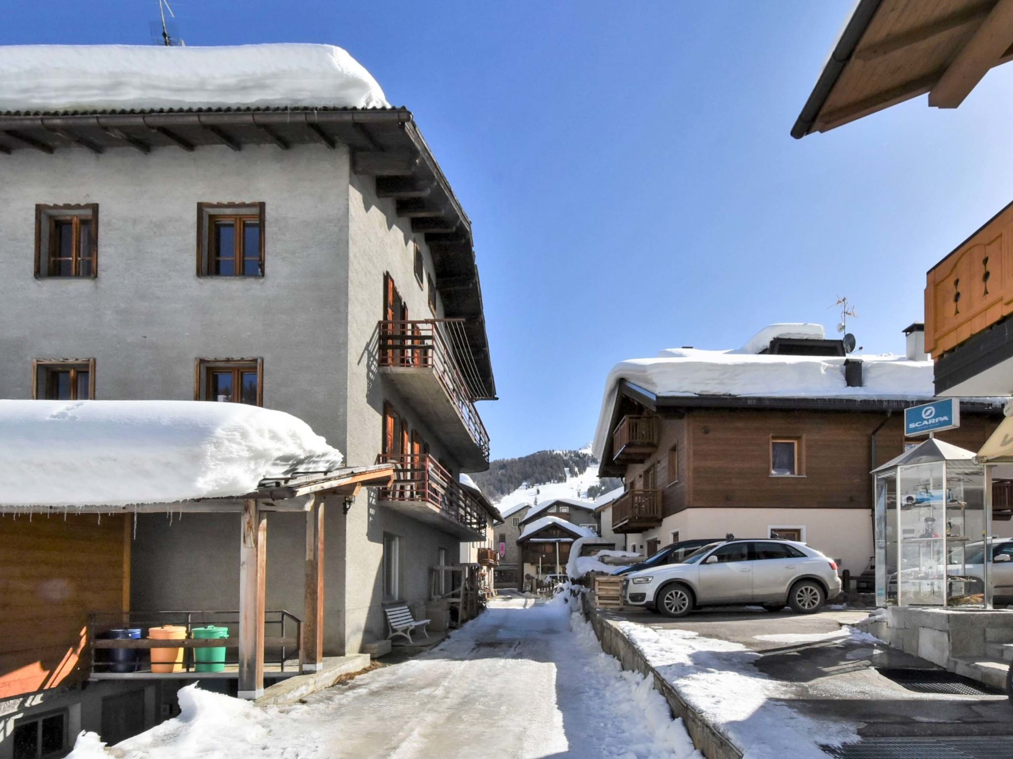 Foto 20 - Appartamento con 3 camere da letto a Livigno con vista sulle montagne