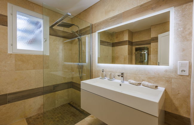 Casa de 5 quartos em Saint-Hilaire-d'Ozilhan com piscina privada e jardim - Foto 23