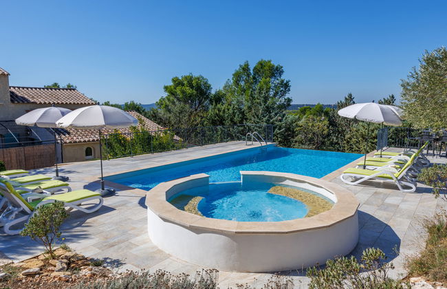 Casa de 5 quartos em Saint-Hilaire-d'Ozilhan com piscina privada e jardim - Foto 1