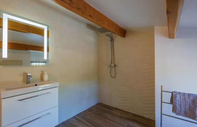 Casa de 5 quartos em Saint-Hilaire-d'Ozilhan com piscina privada e jardim - Foto 25