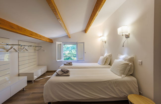 Casa de 5 quartos em Saint-Hilaire-d'Ozilhan com piscina privada e jardim - Foto 17