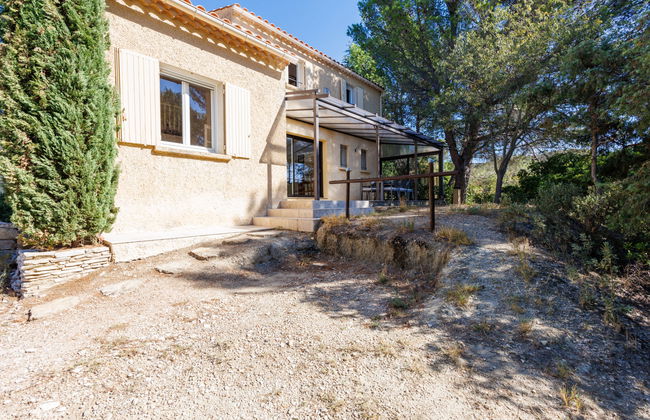 Casa de 5 quartos em Saint-Hilaire-d'Ozilhan com piscina privada e jardim - Foto 33