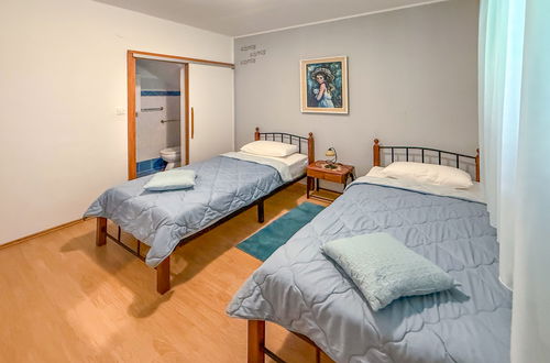 Foto 5 - Apartamento de 2 quartos em Marčana com jardim e terraço