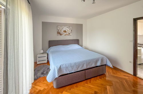 Foto 10 - Apartamento de 2 quartos em Marčana com jardim e terraço