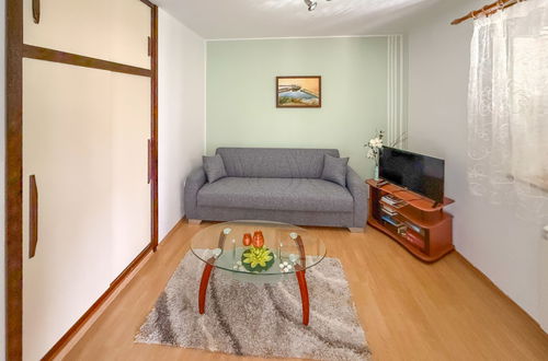 Foto 6 - Apartamento de 2 quartos em Marčana com jardim e terraço