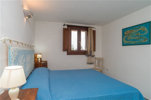 Photo 10 - Appartement de 2 chambres à Budoni avec jardin et vues à la mer