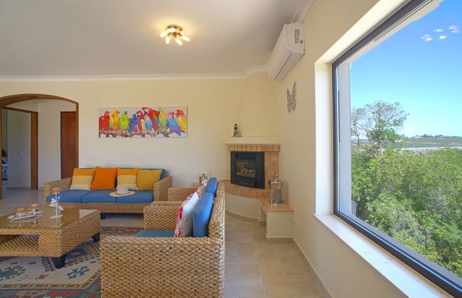 3 bedroom House in Lagos with swimming pool and garden - Photo 7