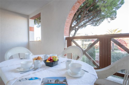 Foto 15 - Apartment mit 1 Schlafzimmer in Fréjus mit terrasse und blick aufs meer
