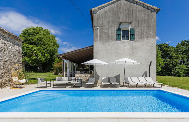 Casa de 4 quartos em Žminj com piscina privada e jardim - Foto 1
