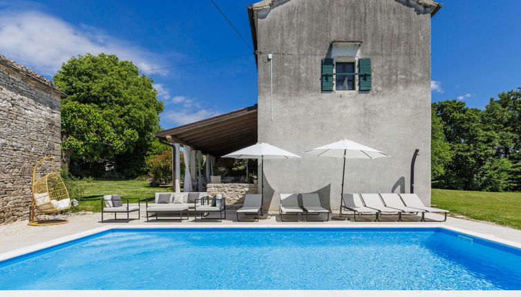 Foto 1 - Casa de 3 quartos em Žminj com piscina privada e jardim