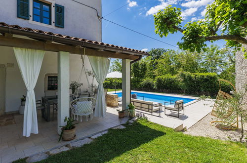 Foto 49 - Casa de 3 quartos em Žminj com piscina privada e jardim