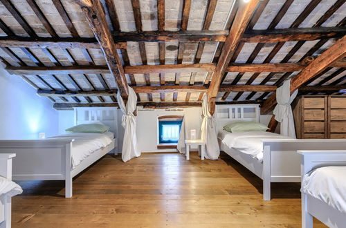 Foto 38 - Casa de 3 quartos em Žminj com piscina privada e jardim