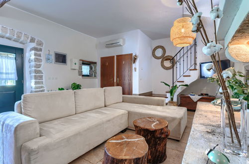Foto 10 - Casa de 3 quartos em Žminj com piscina privada e jardim