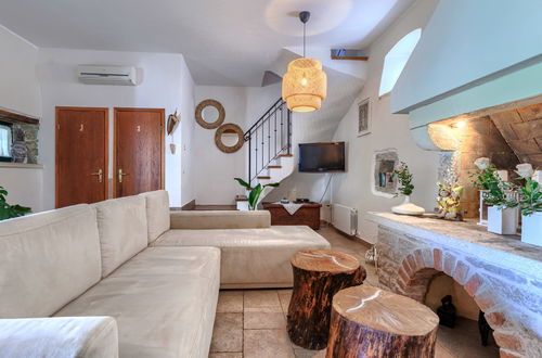 Foto 11 - Casa de 3 quartos em Žminj com piscina privada e jardim