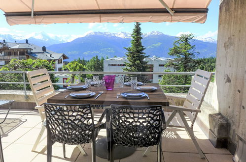 Foto 18 - Apartment mit 2 Schlafzimmern in Crans-Montana mit schwimmbad und terrasse