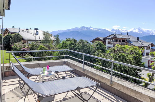 Photo 2 - Appartement de 2 chambres à Crans-Montana avec piscine et terrasse