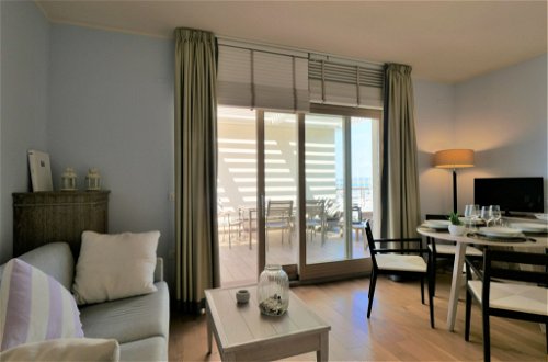 Foto 9 - Apartment mit 1 Schlafzimmer in Scarlino mit schwimmbad und blick aufs meer