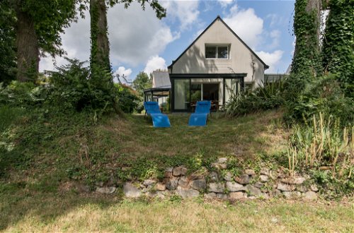 Foto 7 - Casa de 4 quartos em Gouesnach com jardim e vistas do mar