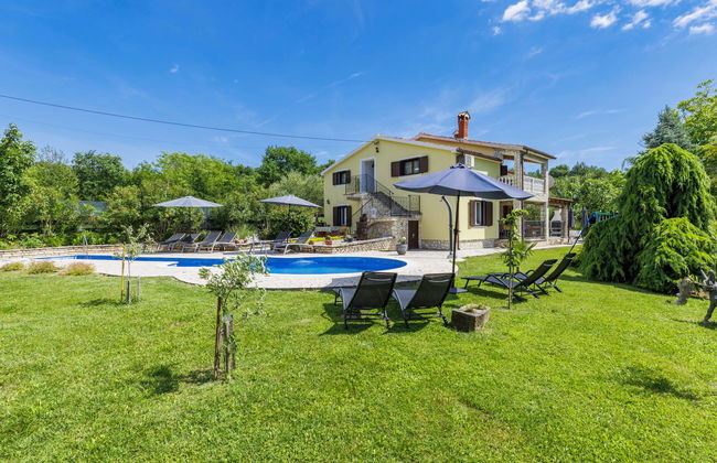 Casa de 7 quartos em Labin com piscina privada e jardim - Foto 17