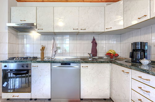 Foto 5 - Haus mit 5 Schlafzimmern in Labin mit privater pool und garten